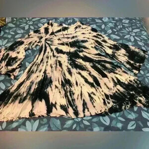Young Fabulous & Broke  blouse size L